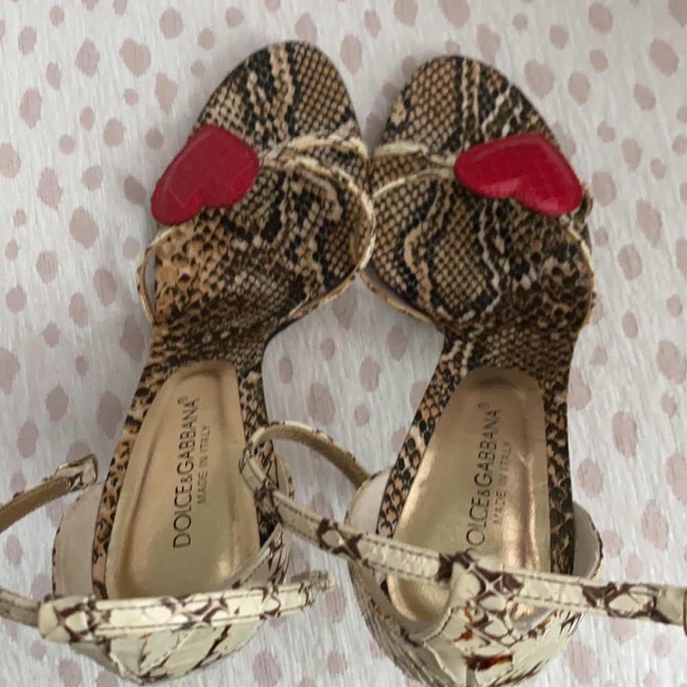Dolce & Gabbana strappy sandals! - Picture 5 of 6
